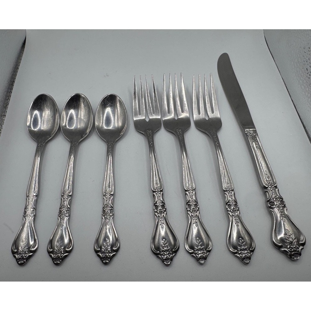 Rogers Stainless Kings Berry Flatware 7pc Set Floral Spoons Forks Knife Korea